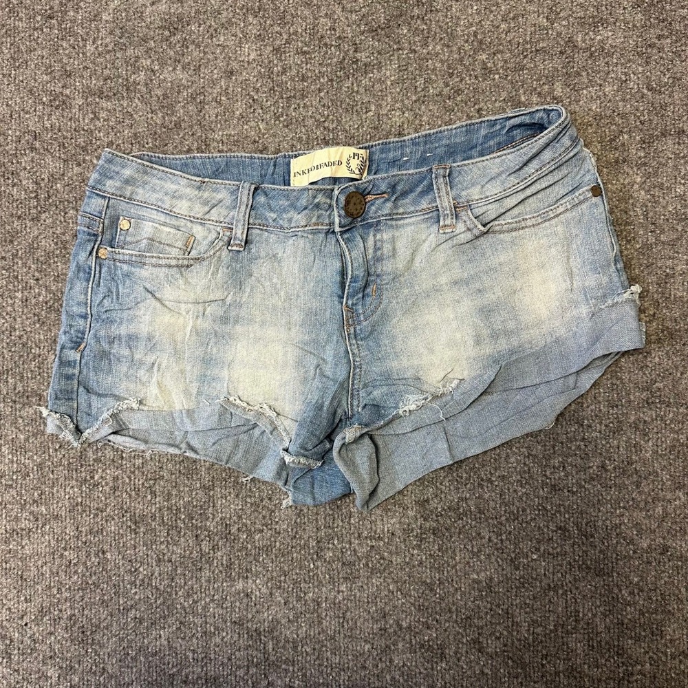 Inked & Faded Shorts Womens Size 4 Light Wash Denim Low Rise Frayed Cut Offs